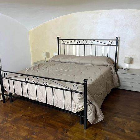 Bouganville Napoli Bagian luar foto