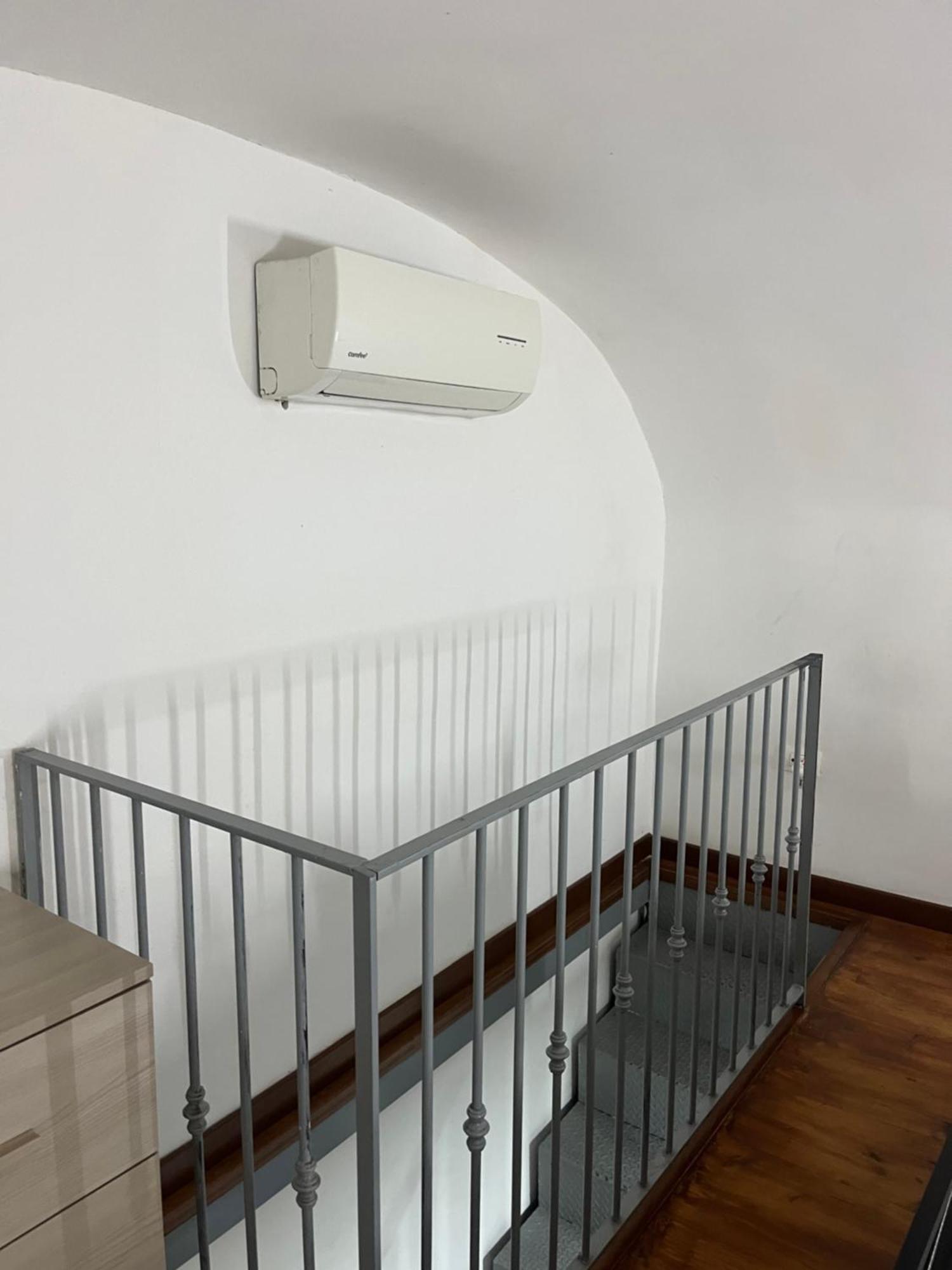 Bouganville Napoli Bagian luar foto