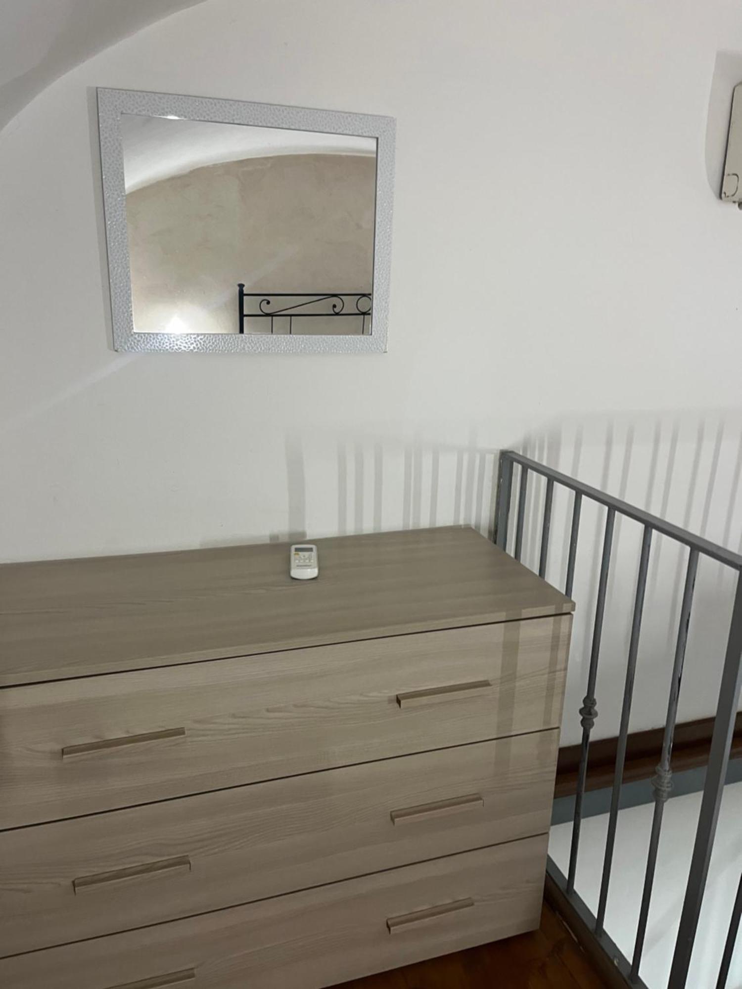 Bouganville Napoli Bagian luar foto